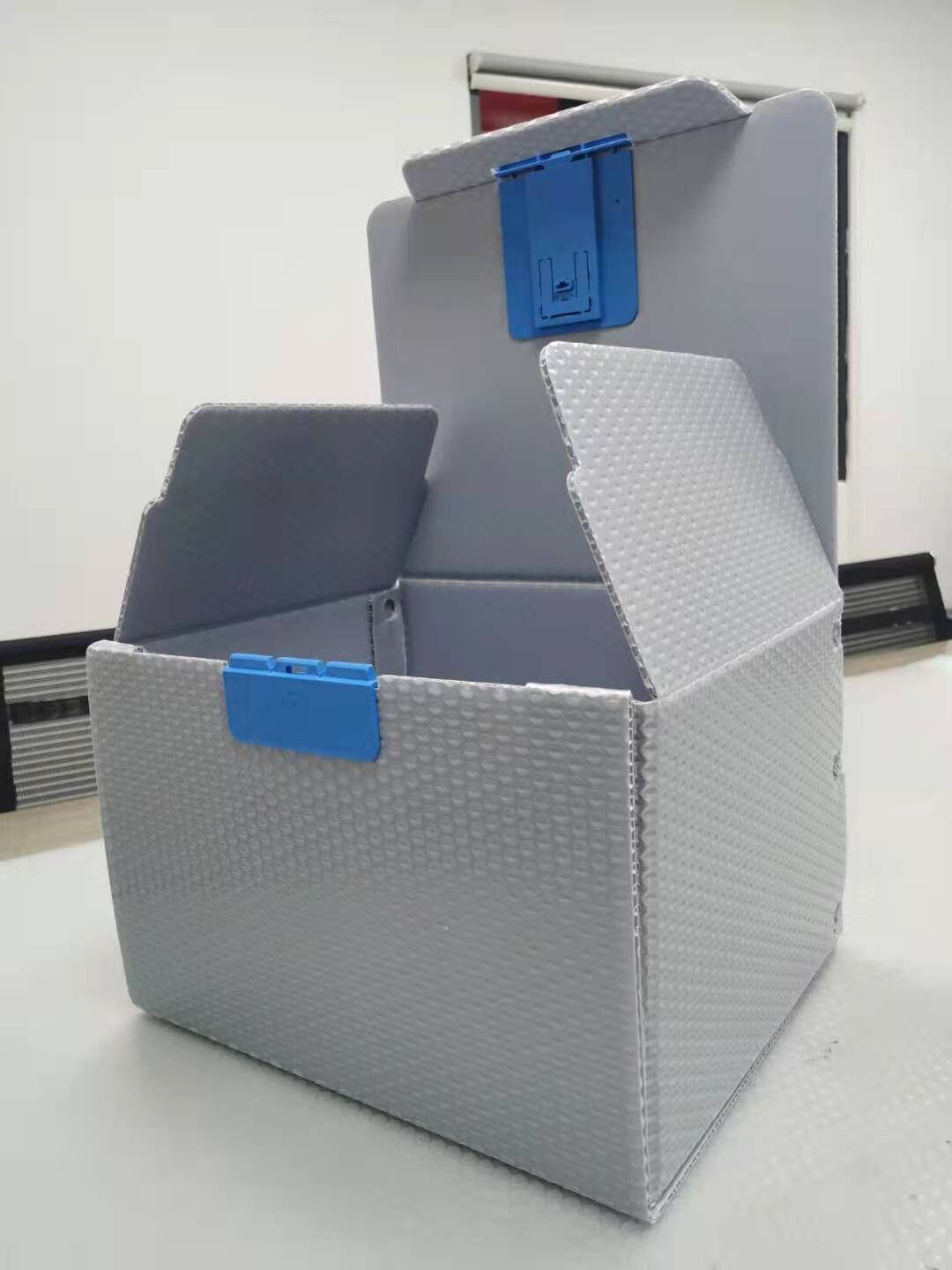 Super Light Express Box Made Of Corrugated Plastic Sheet