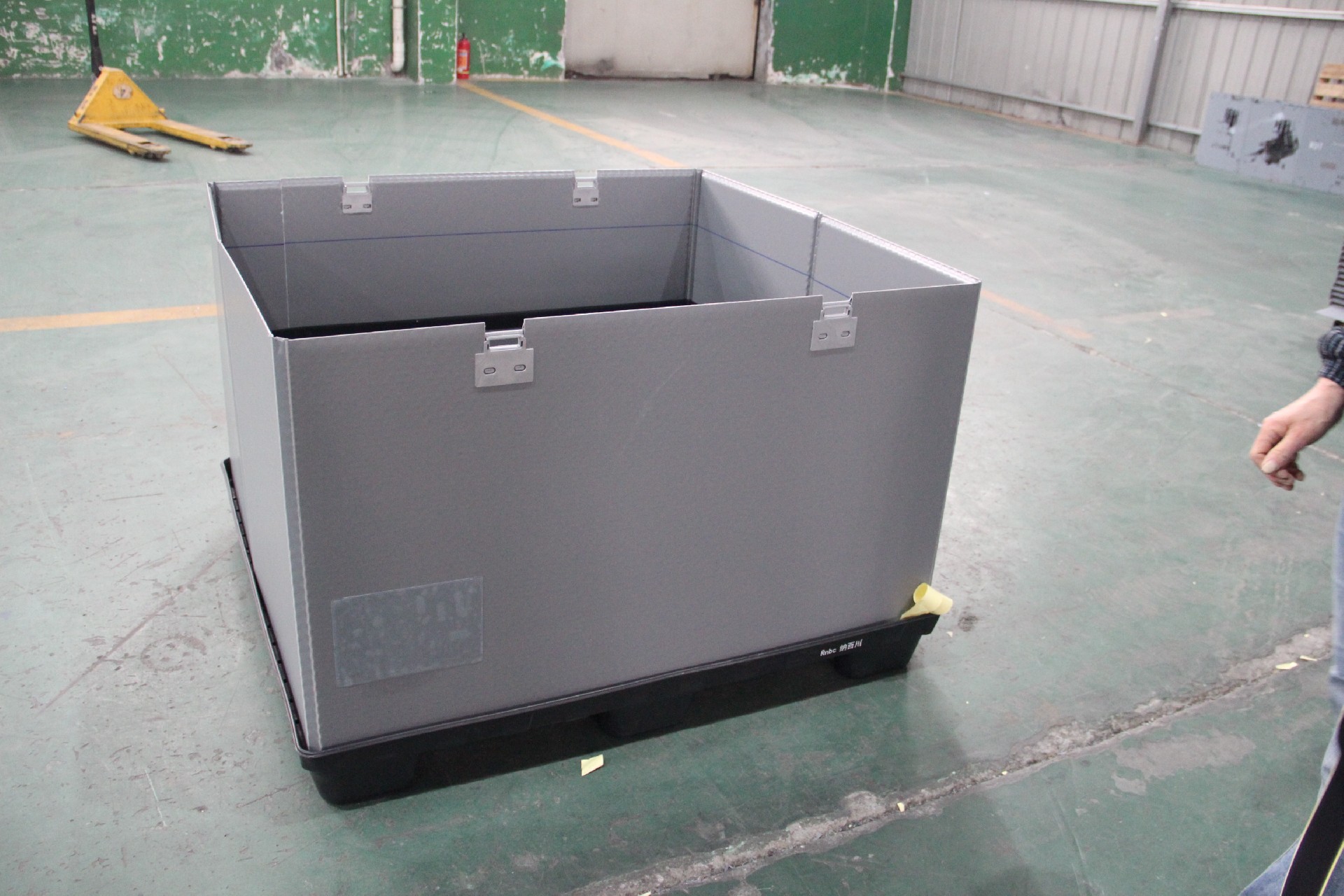 Super Light Express Box Made Of Corrugated Plastic Sheet