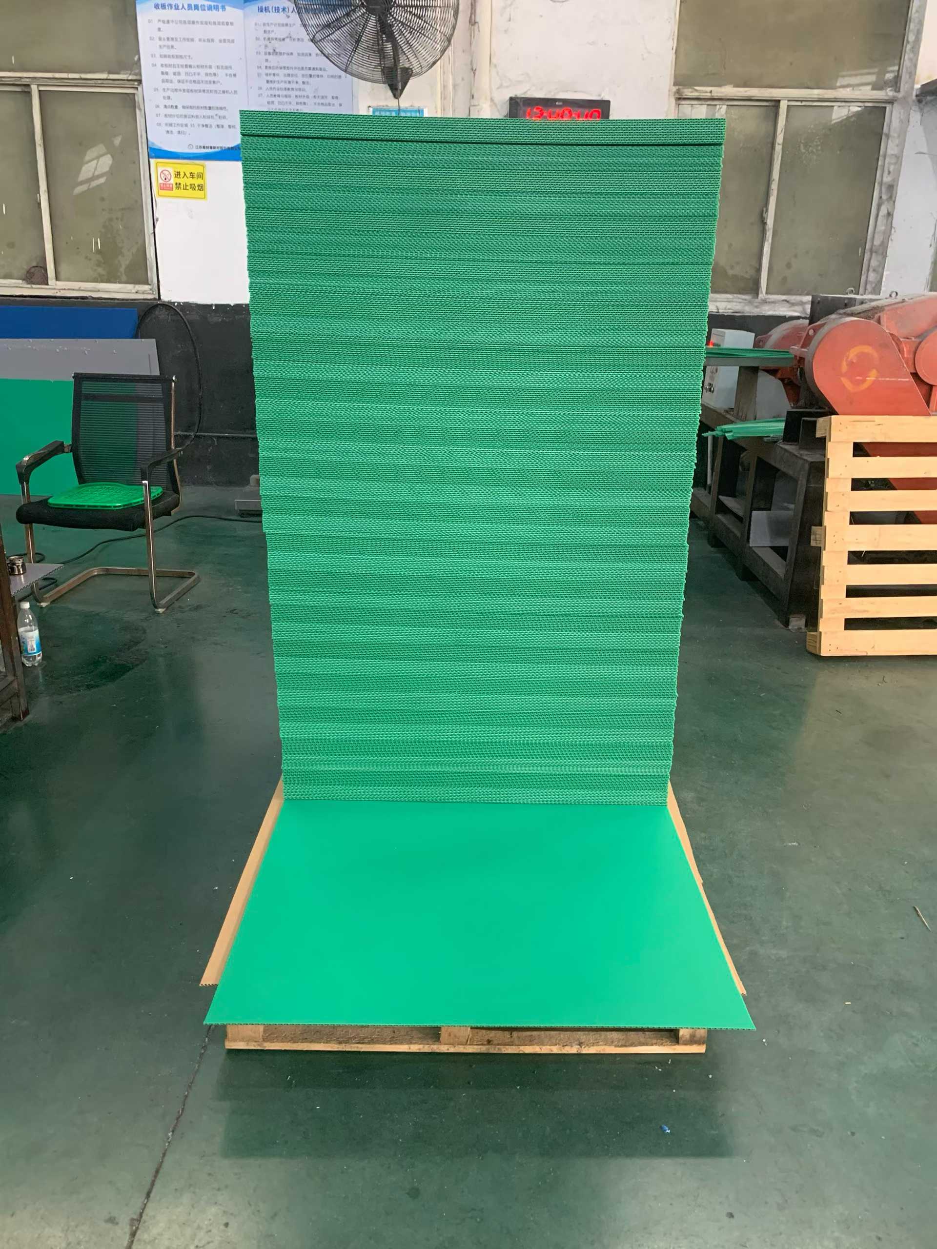 Go Green with PP Honeycomb Panel: Strong, Light, and 100% Recyclable