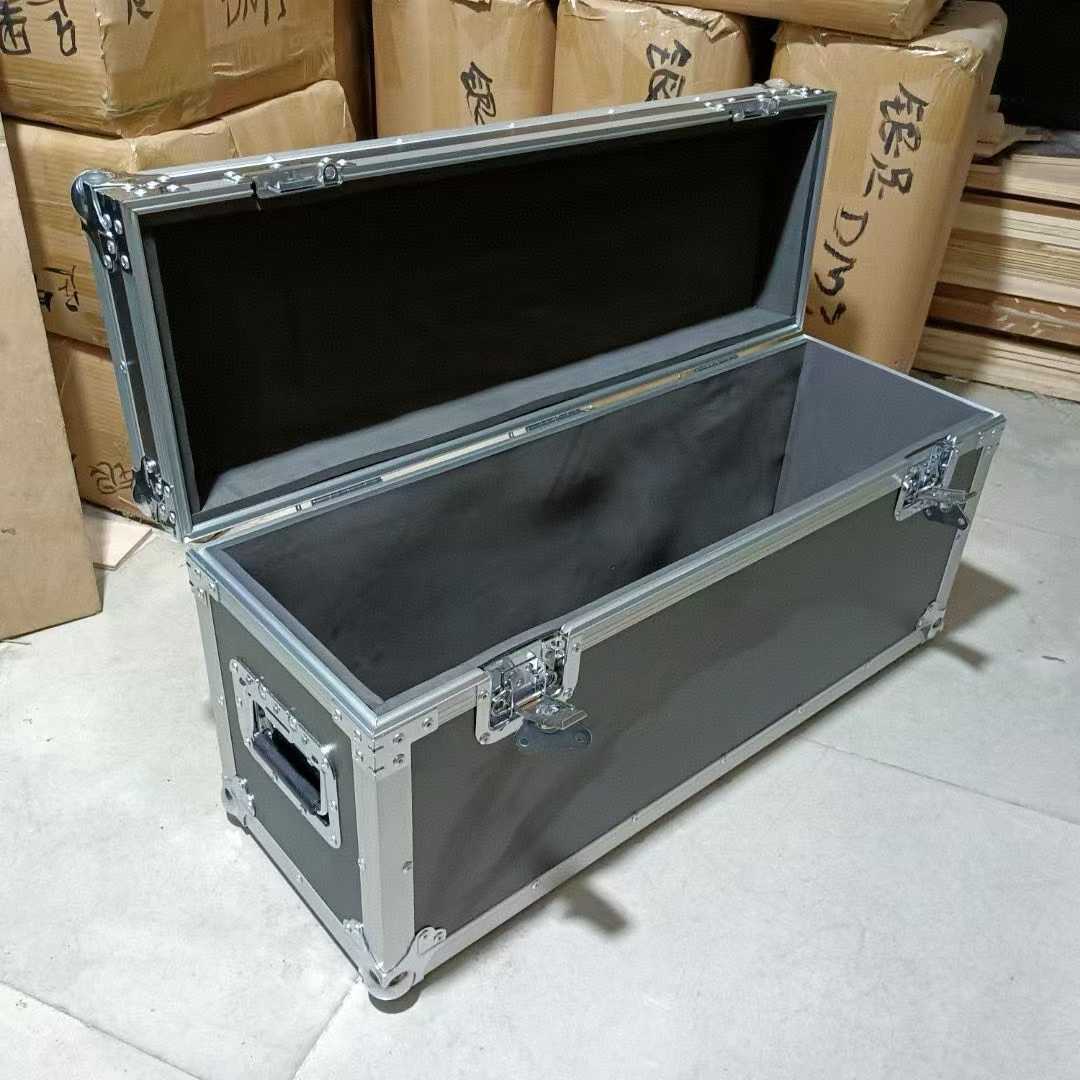 Aviation case with PP plastic honeycomb panel lining