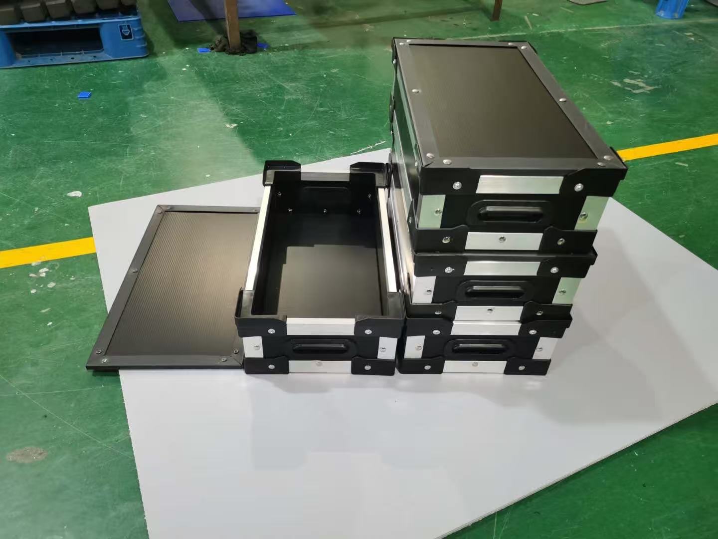 PP Hollow Board Box  Built to Stack, Made to Repair